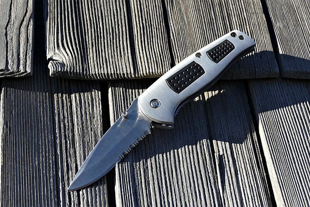 Pocket knives cannot be taken in carry-on luggage.