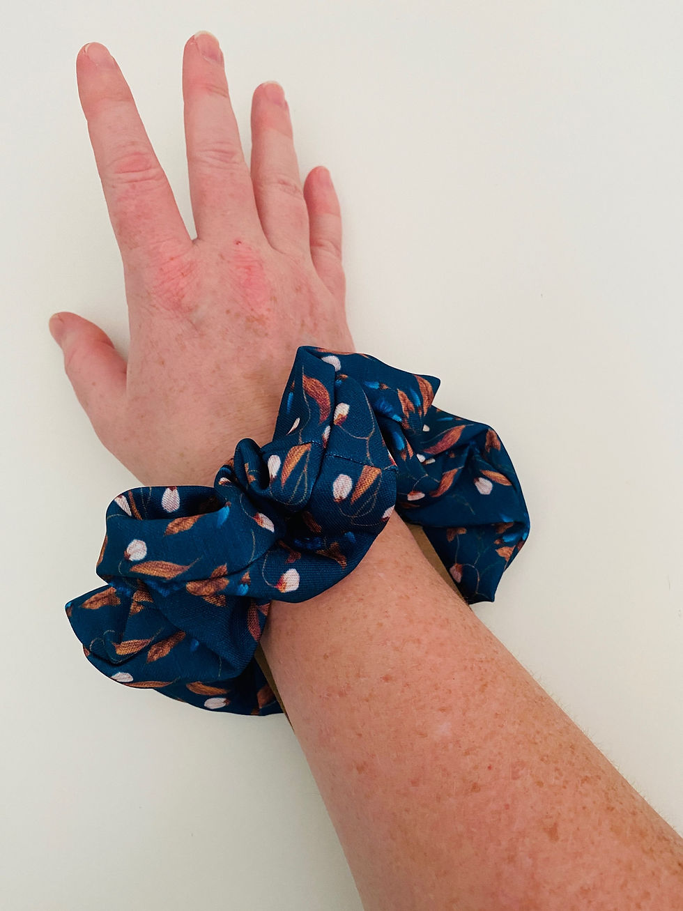 Thumbnail: Scrunchie - Medium, Lily Deep Teal