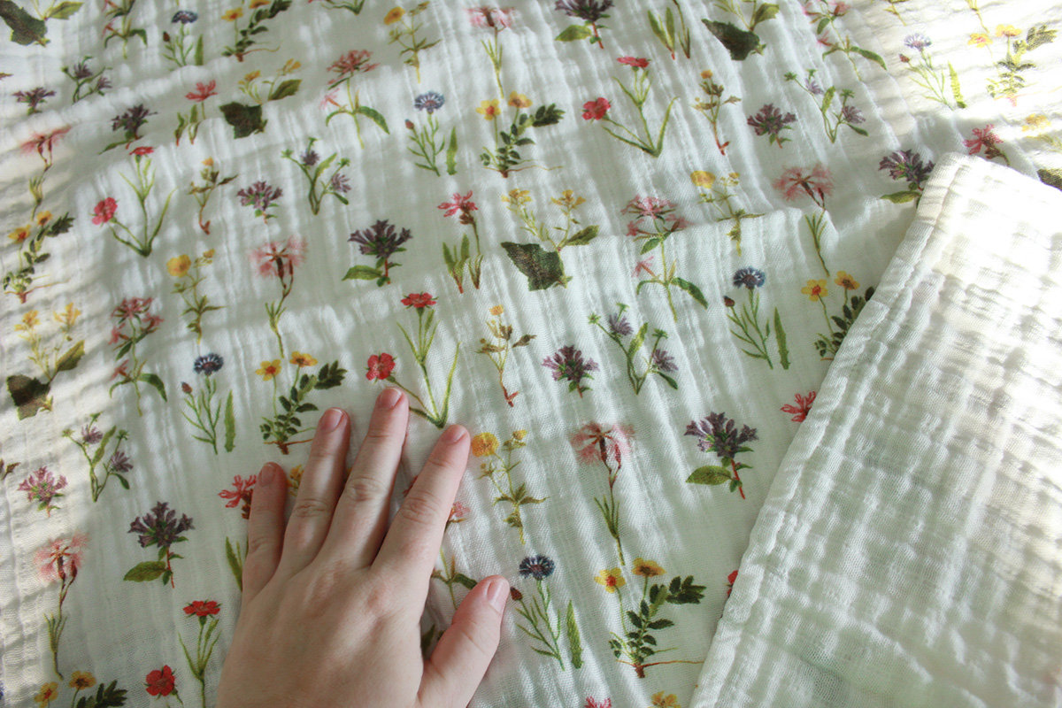 Organic Cotton Muslin, 1 yard Printed. 1 yard plain. Thistle and Fox