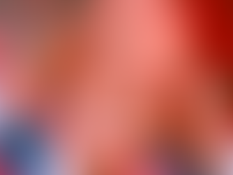 【老当益壮啊😅】男子突然跑去探望外婆,开门竟撞见她和陌生男人在“Happy”!🤯