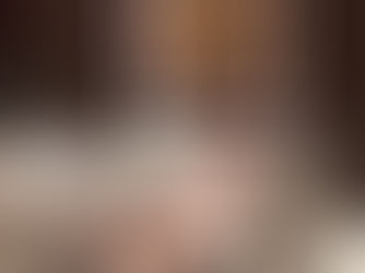 安排一场高级商务饭局在 Jue Cuisine 爵粤，体面与氛围并重，Party Girl 的优雅陪同更是不可或缺？！