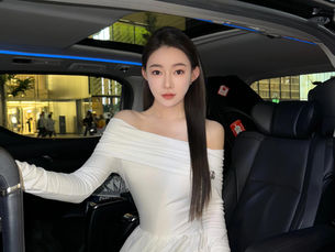 安排Party Girl的低调有钱大佬都会选择什么款式的奢华座驾?!
