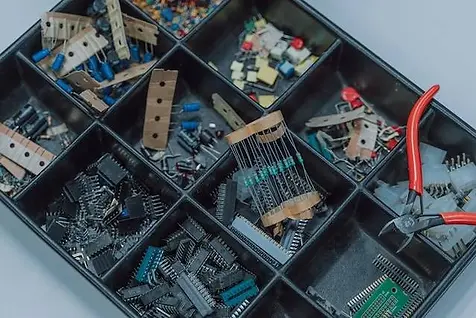 Gambar: komponen elektronika dengan fungsinya.