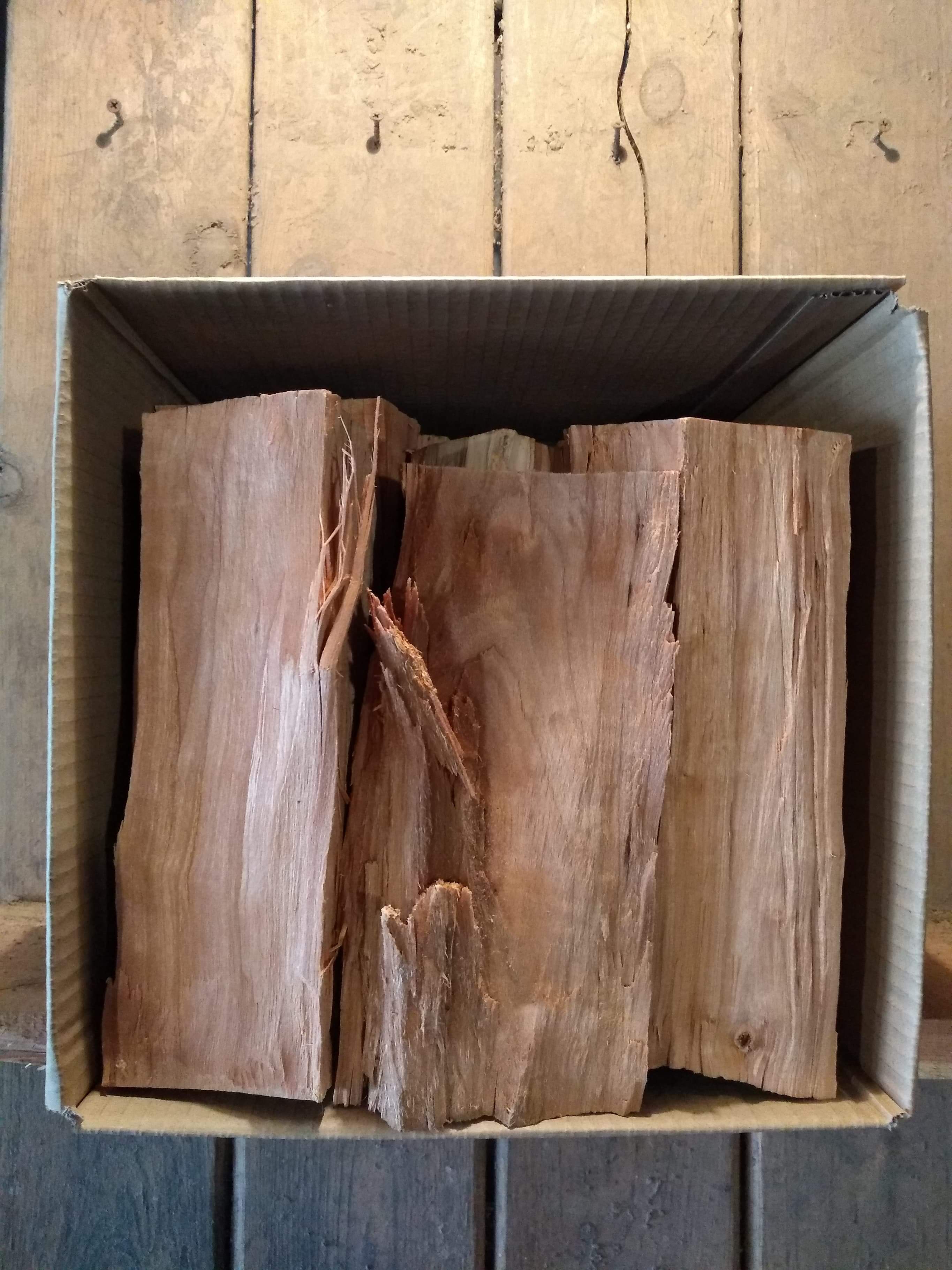 Cherry smoker wood chunks for shippi