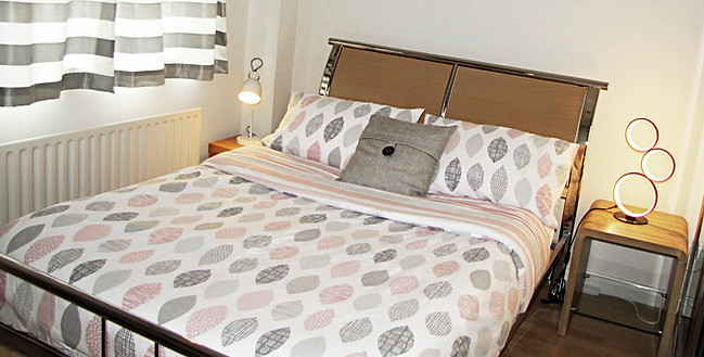 Bedroom Lge 1.jpg