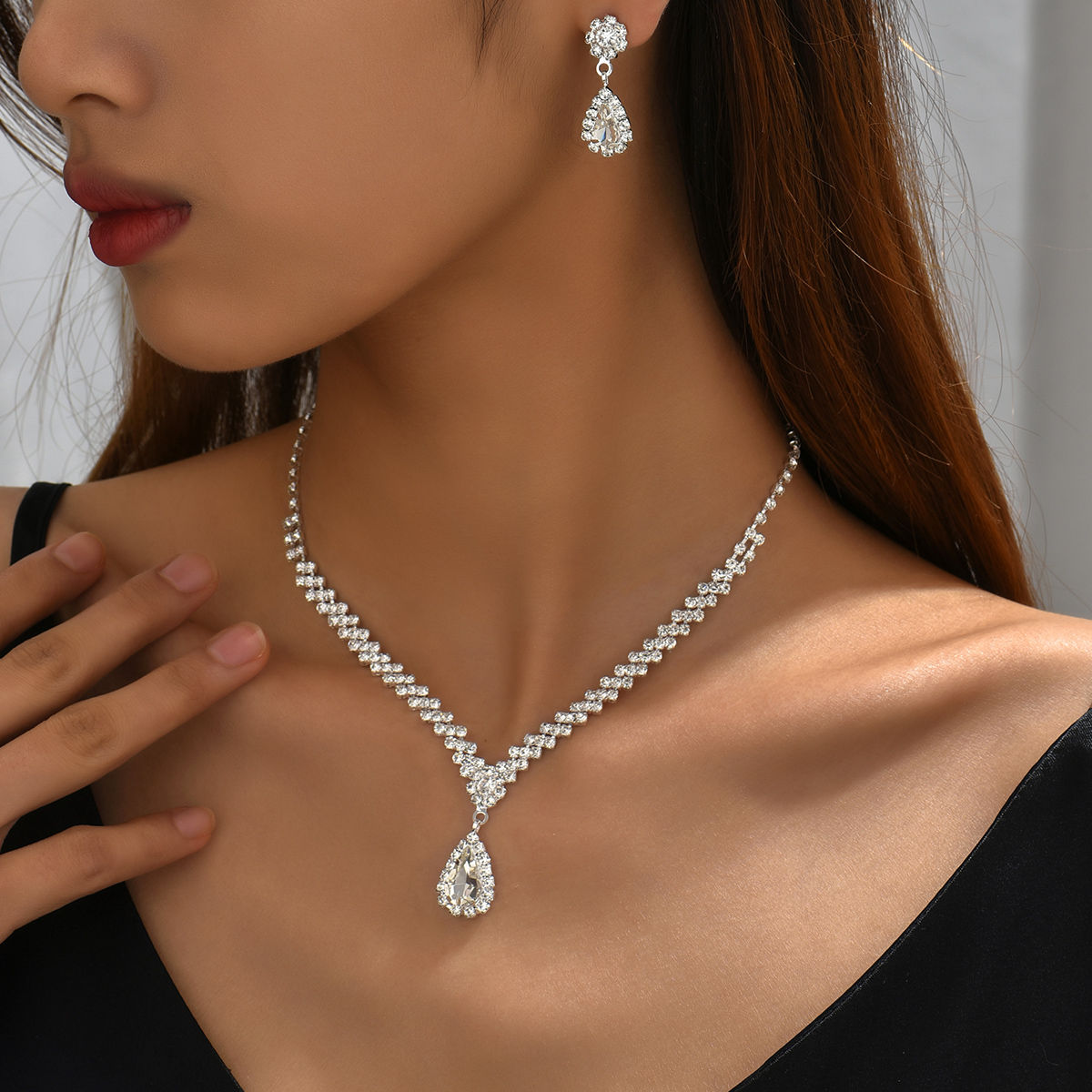 Arielle Teardrop Jewellery Set