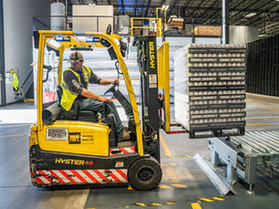 Forklift safety: the complete warehouse guide for 2025