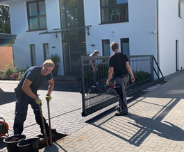 Montage eines Schiebetores
