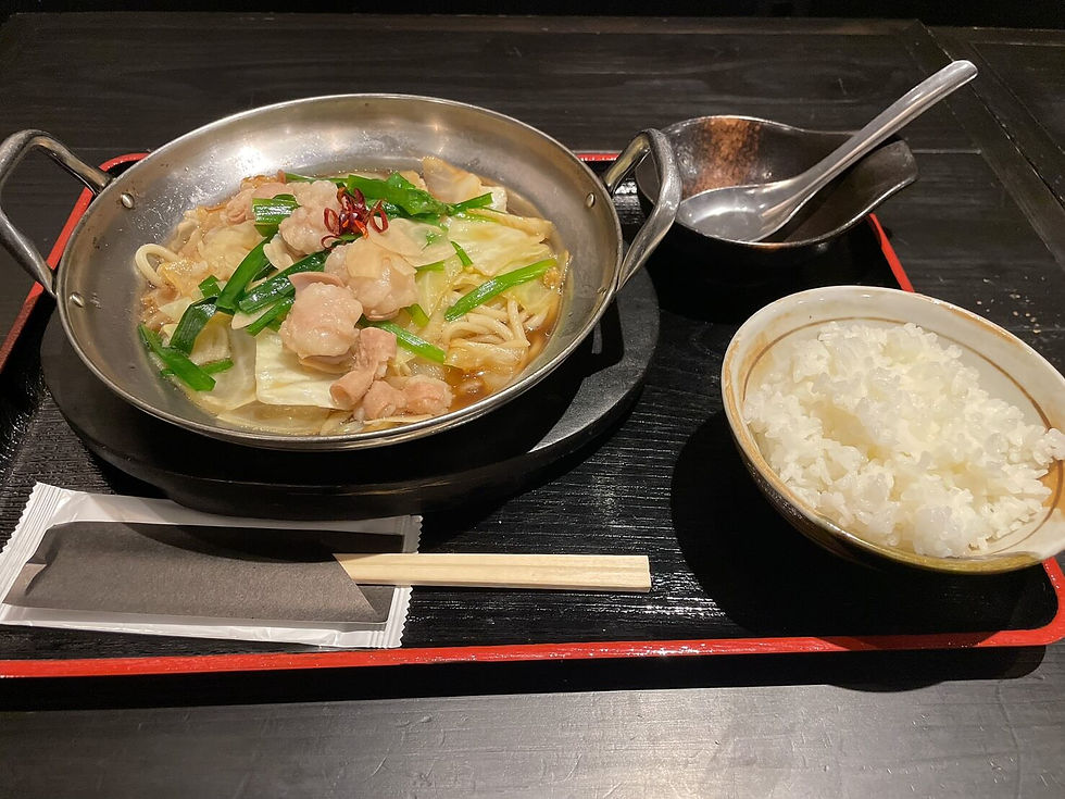 【もつ鍋(しょうゆ)ちゃんぽん定食 1300円】