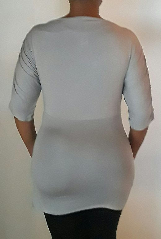 Miniatura: Gray 3/4 Sleeve Overlapping Bottom Panel