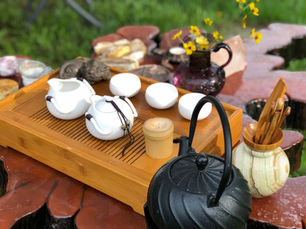 What Is a Gongfu Cha Tea Ceremony? A Beginner’s Guide to Mindful Sipping