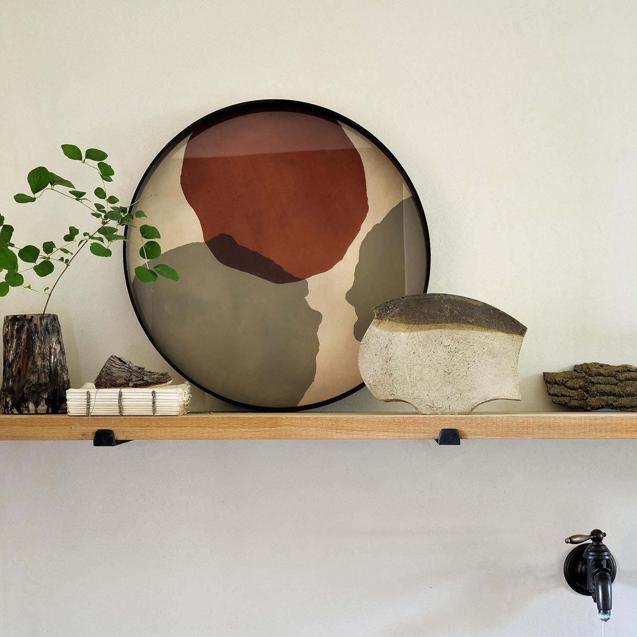 Overlapping Dots Glass Round Tray