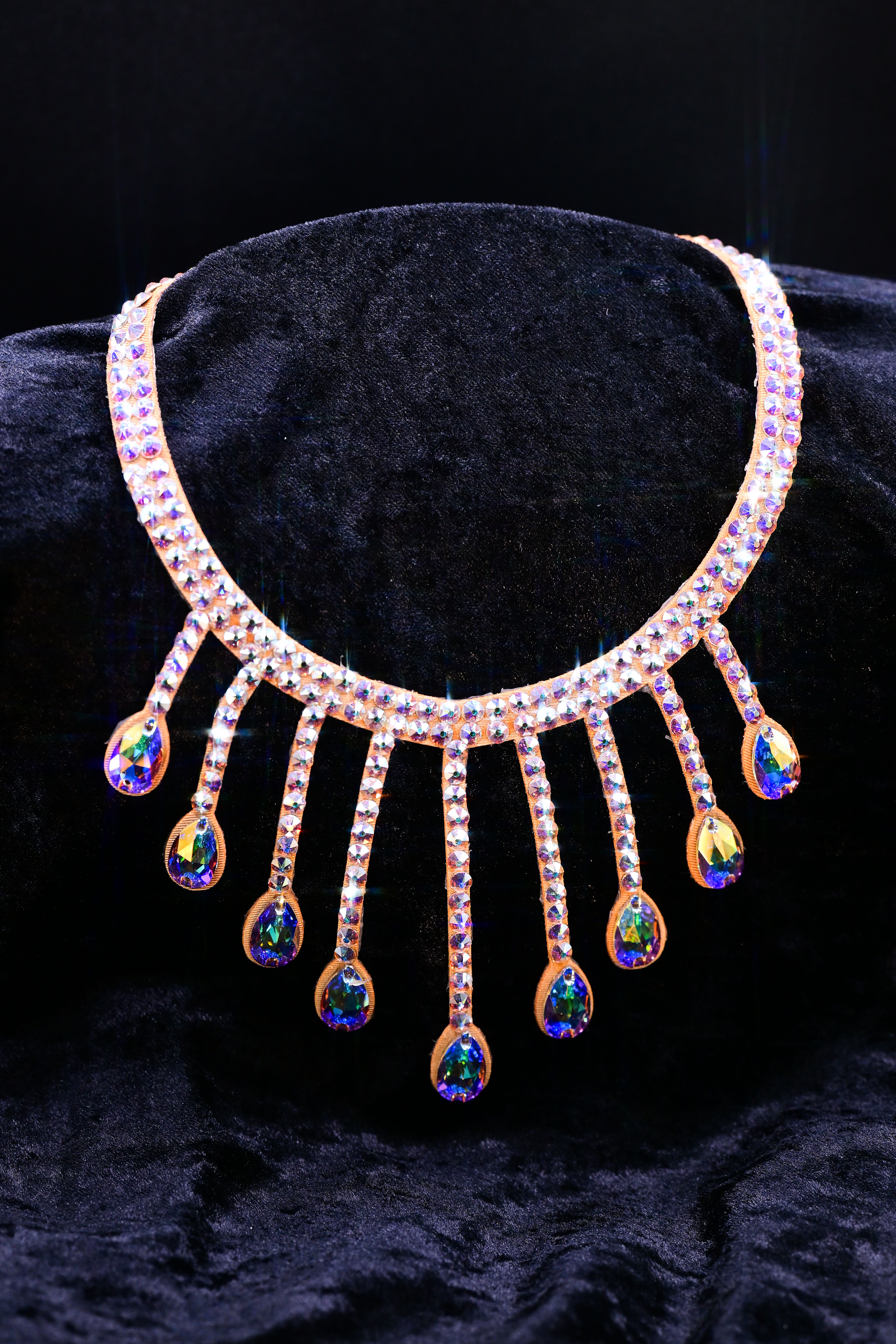 ballroom rhinestone necklace with elegant drop design