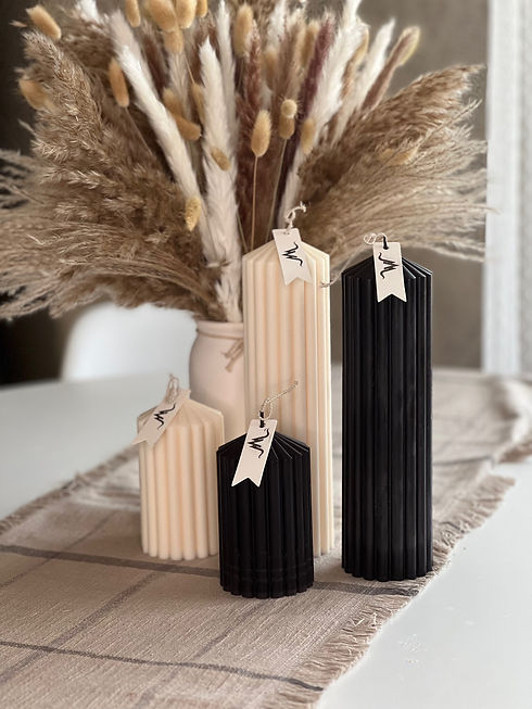 spa küünlad boho stiilis söögilaual