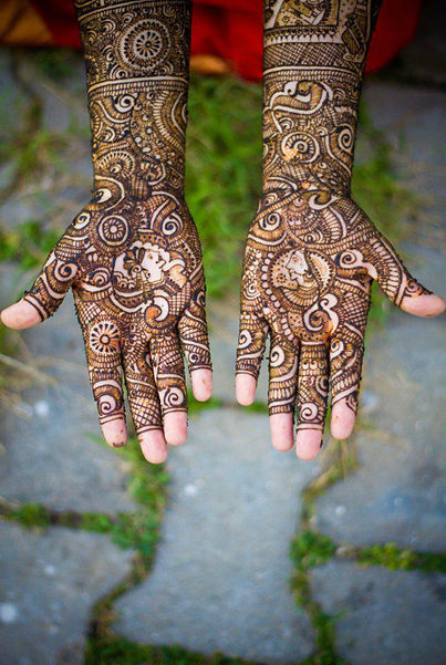 Henna on hand