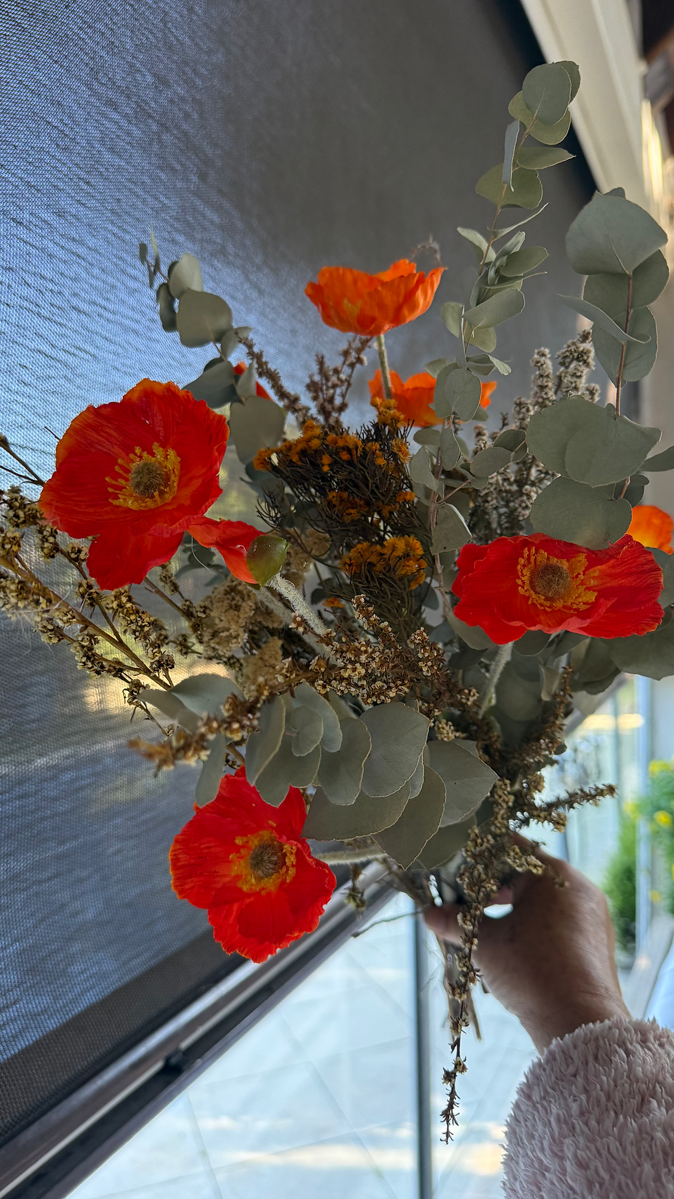 Thumbnail: Small Poppies bouquet 