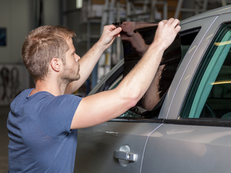 The Top 5 Reasons To Get Automotive Window Tinting.