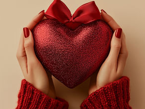 "Ilustração de mãos acolhedoras, simbolizando o amor-próprio e a autocompaixão do método P4USA."