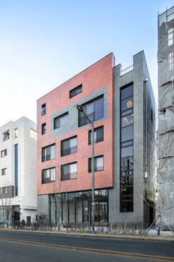 3. 외관 대로방향 우측면(메인사진).jpg