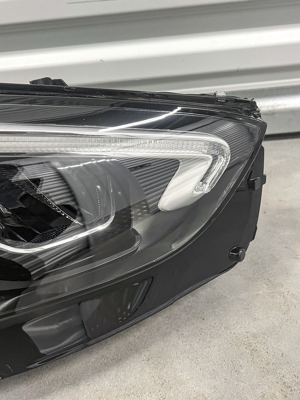 Thumbnail: MERCEDES-BENZ C CLASS W206 2021-2024 HEADLIGHT RIGHT SIDE