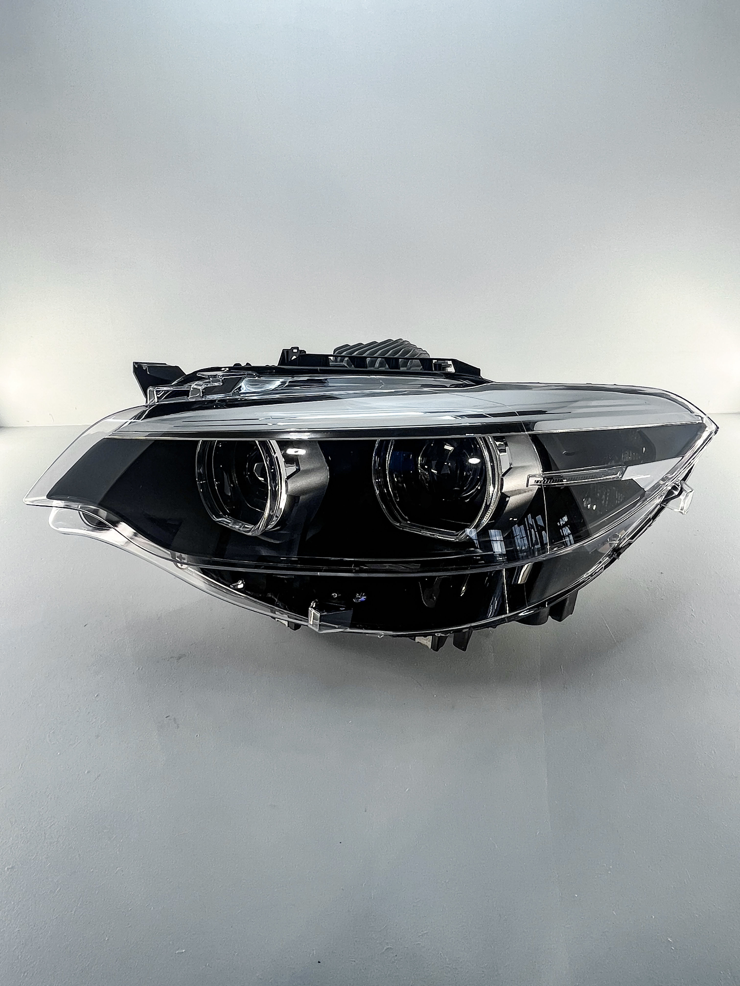 GENUINE BMW 2 Series F22 2017 - 2021 LED Headlight Passenger Side Left 7493639