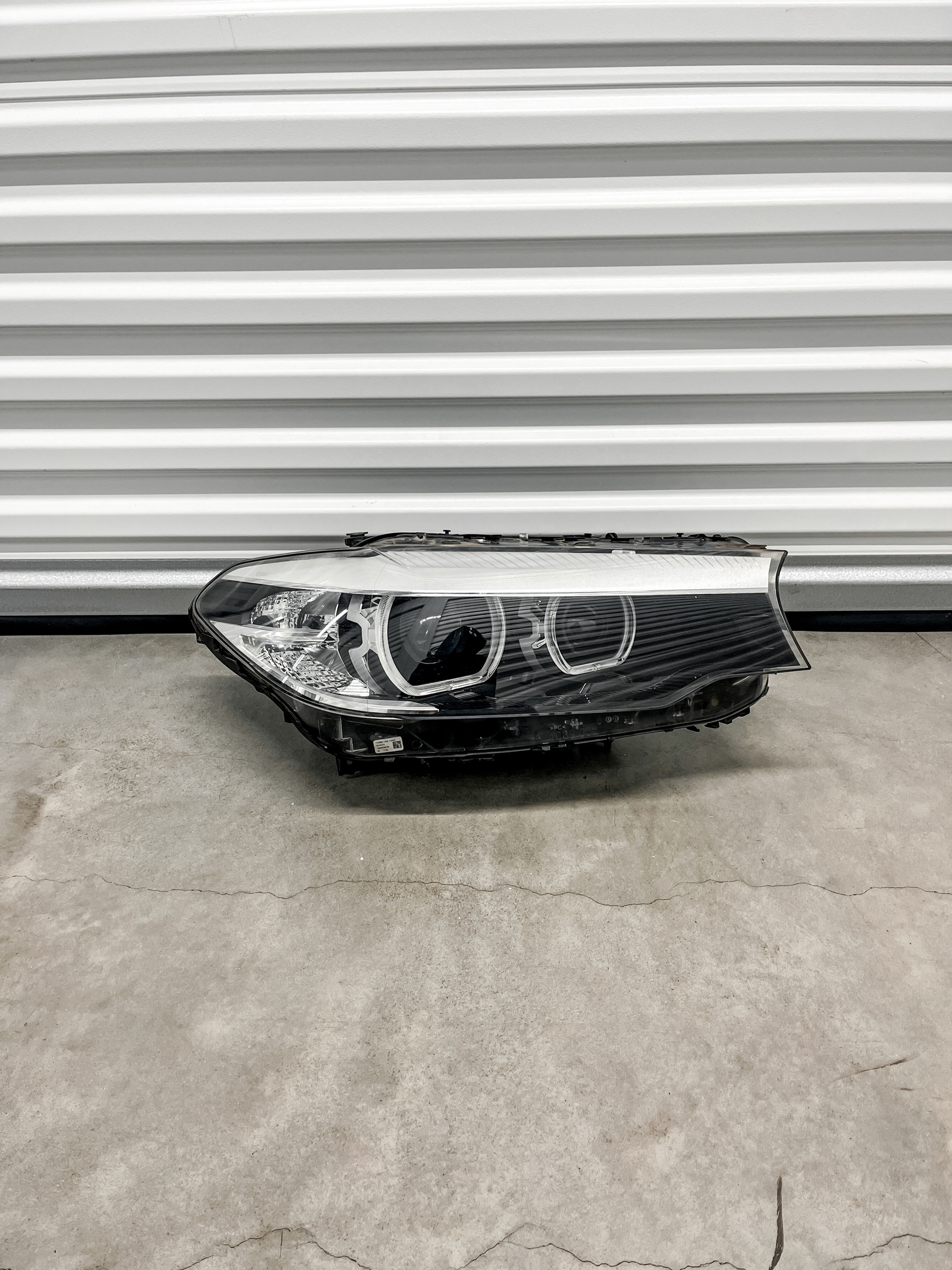 BMW 5 SERIES G30 G31 LED HEADLIGHT 2017-2020 DRIVER SIDE