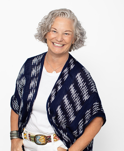 59 Jen Headshots-7157_edited.jpg