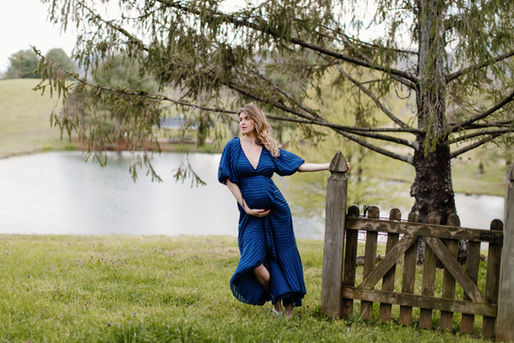 What to wear to your maternity session