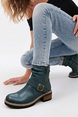 FASHION BOOTS SAMPLE_edited.jpg