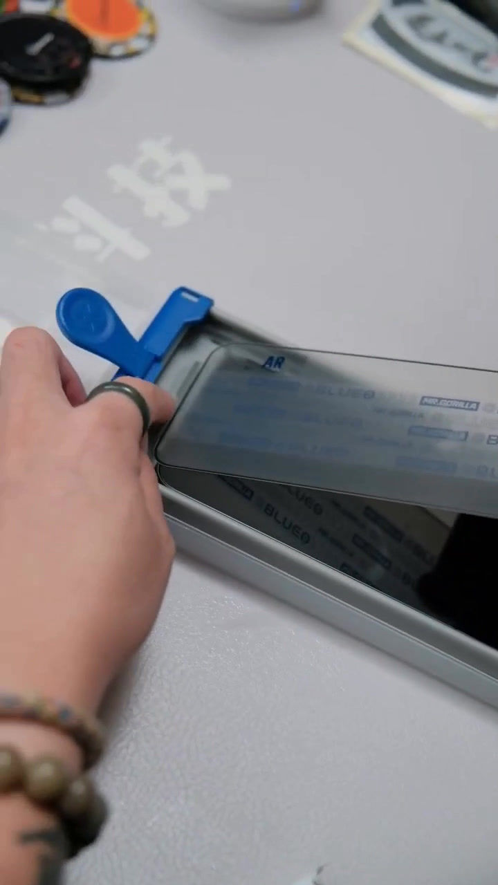 Thumbnail: Blueo AR 3d Curved Full Glue Tempered Glass for iPhone 15 Pro with Applicator