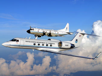 2016 NOAA Hurricane Awareness Tour comes to Scholes Airport
