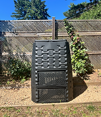 Composteur plastique 600L.png