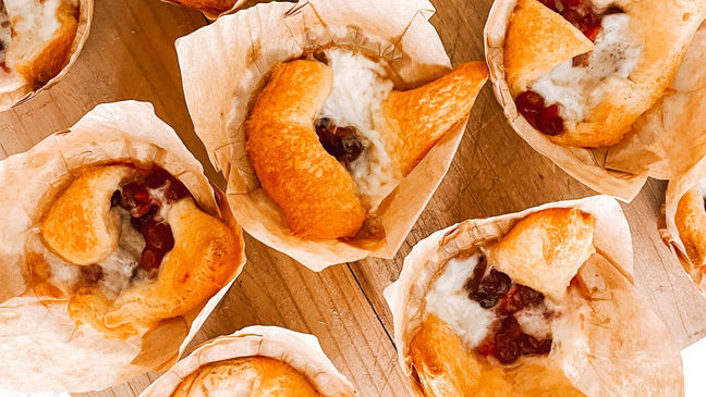 Cranberry Brie Bites