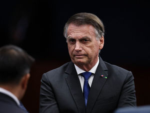 Jair Bolsonaro entrega alegações ao STF