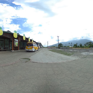 富興客棧停車場720環景圖