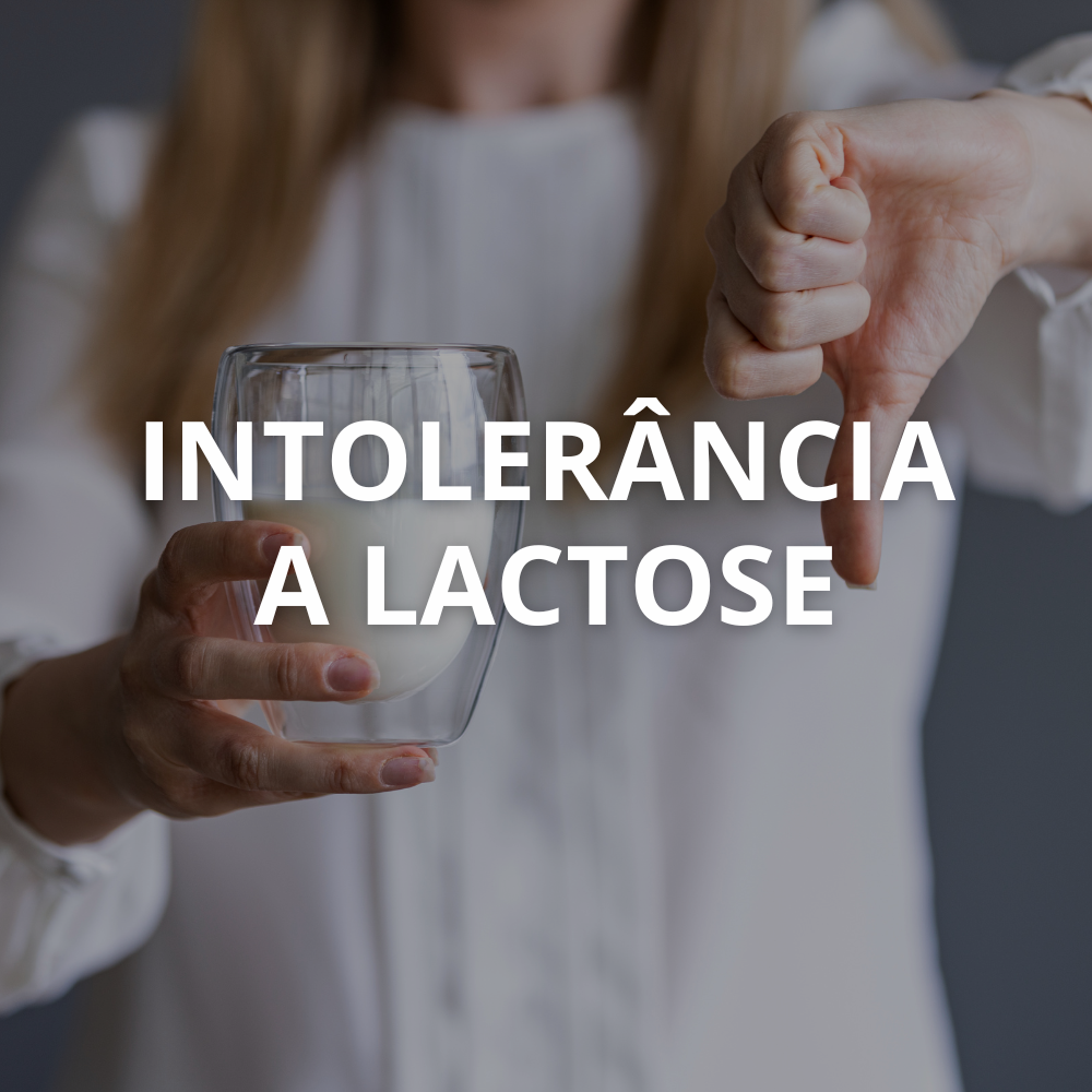 Pessoa com desconforto abdominal associado à intolerância à lactose