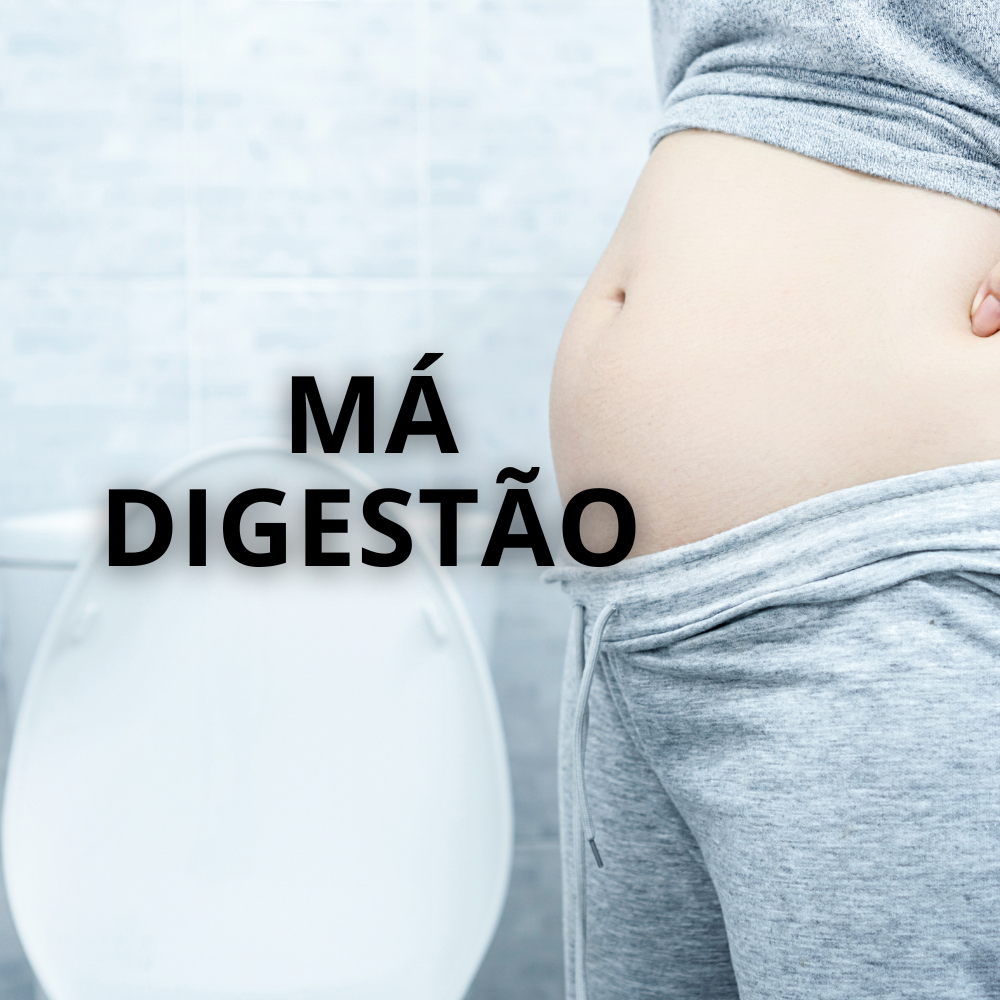 Pessoa com desconforto digestivo após refeição