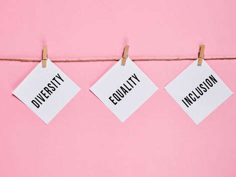 PAROLE, SOLTANTO PAROLE? - PERCHÉ ADOTTARE UN LINGUAGGIO INCLUSIVO NEL PARLARE DI DIRITTI