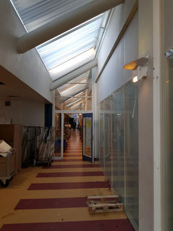 Póstmiðstöð Íslandspósts