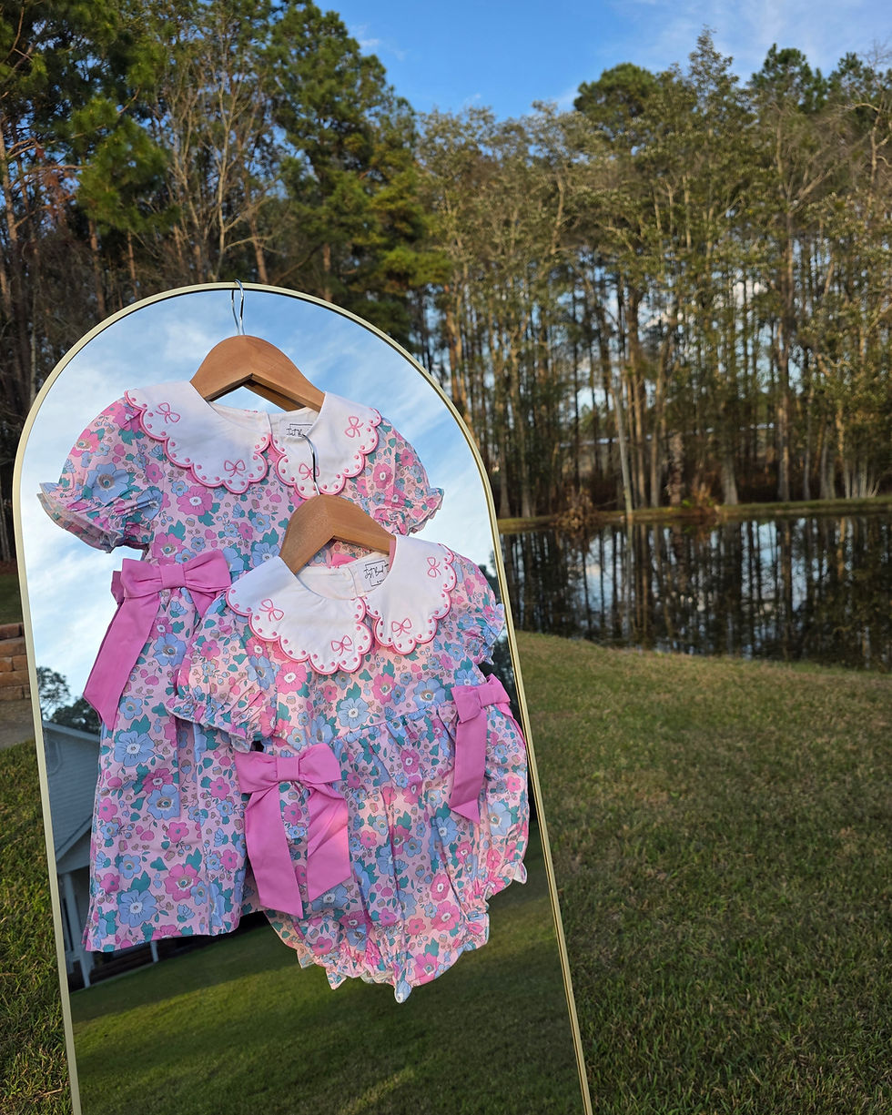 Thumbnail: Everlee's Floral Bubble