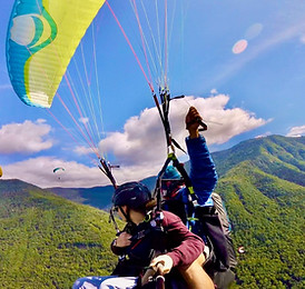 L’envair, Lenvair, Parapente, Maurienne, Valloire, Karellis, Valmeinier, Orelle, Savoie, Rhônes-Alpes, Activité, ski, snow, randonnée, cadeau, offrir, Montagne, Activités, saut, vol, air, baptême, biplace, tandem, Parachute, station, saint François Longchamps, office, tourisme, sport, Galibier, Annecy, Grenoble, Chambéry, Lyon, Aix-Les-Bains, Albertville, Allevard, Collet, La Chambre, val d’arc, montgellafrey, chamoux sur gelons, été, hiver, colonies, adulte, adolescent, enfant, chartreuse, bauges, belledone, lauzière, Thabor, anniversaire, vacances, neige, séjour, noël, familles, amis, sensations, découverte, pilotage, voltige, waggas, speed riding, adrénaline, paysages, 
