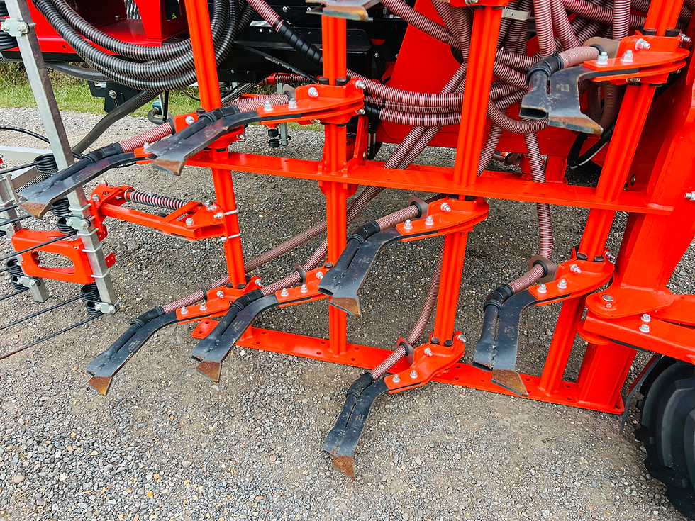 Thumbnail: Kuhn Megant 602R Drill with Stocks Fan Jet I-Con Applicator 