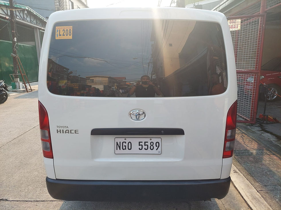Thumbnail: 2021 Toyota Hiace Commuter