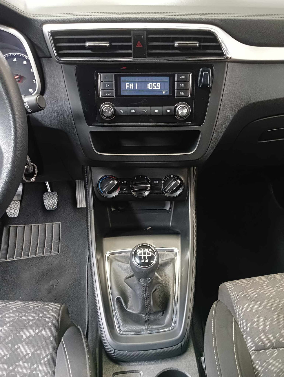 Thumbnail: 2022 MG ZS STYLE 1.5