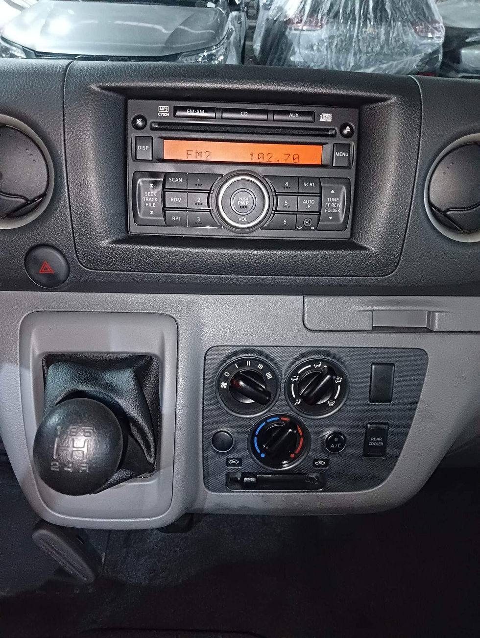 Thumbnail: 2023 NISSAN NV350 URVAN STANDARD 2.5