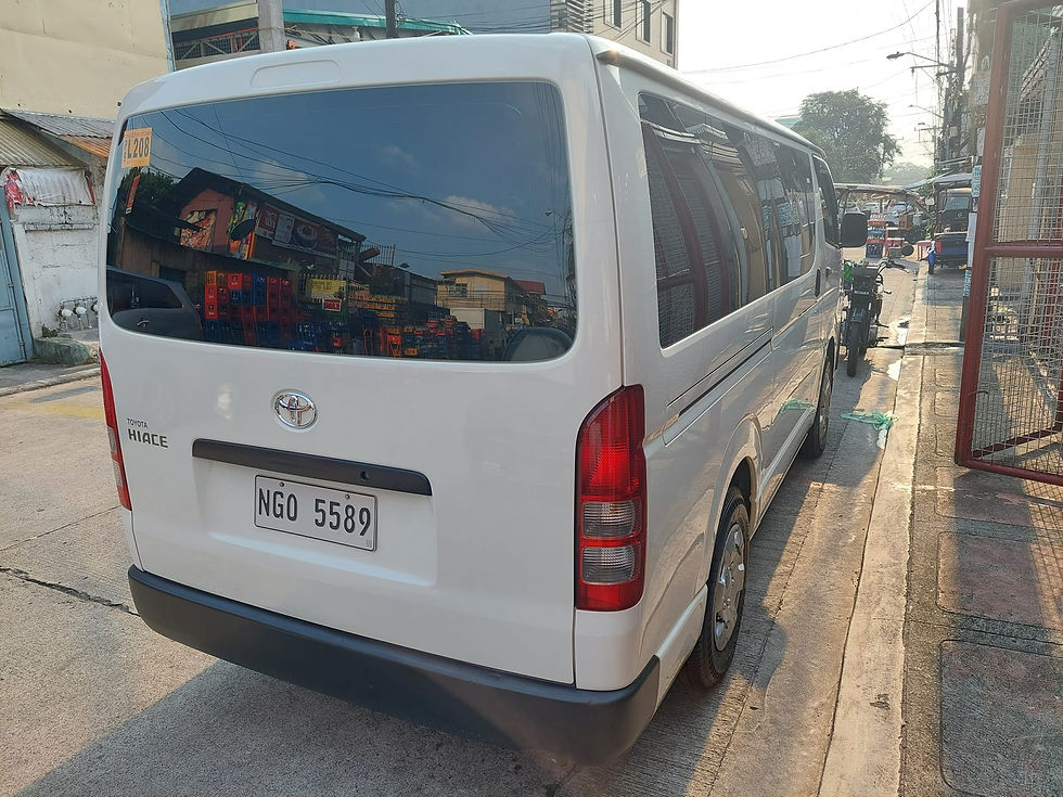 Thumbnail: 2021 Toyota Hiace Commuter