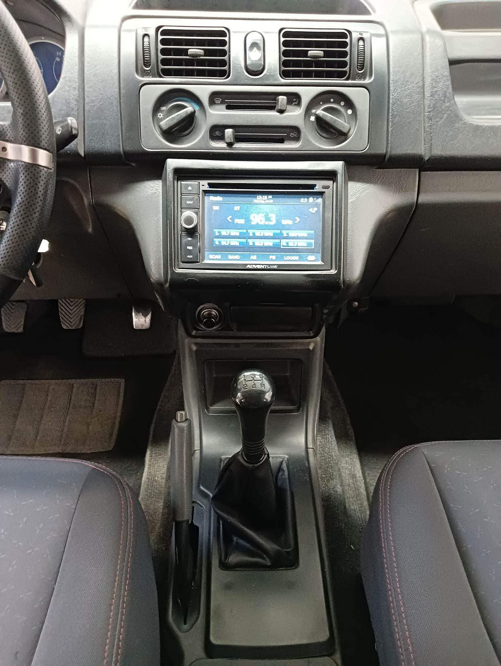 Thumbnail: 2016 MITSUBISHI ADVENTURE GLX 2.5