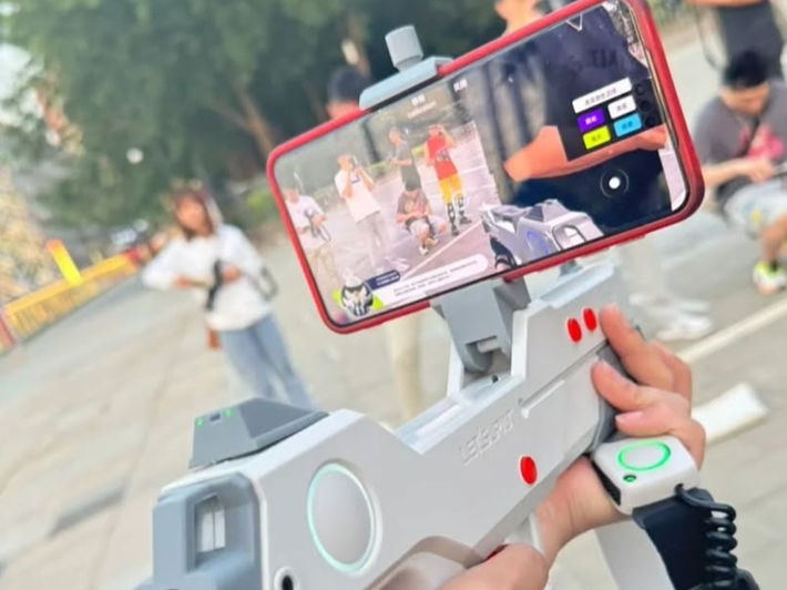 Chinese Gen Z Transforms Malls into Real-Life Battle Royale Arenas