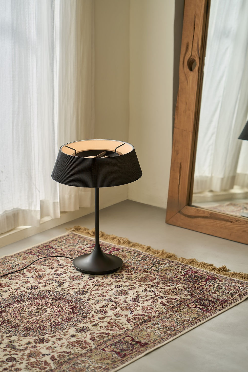 Thumbnail: HALO Table Lamp