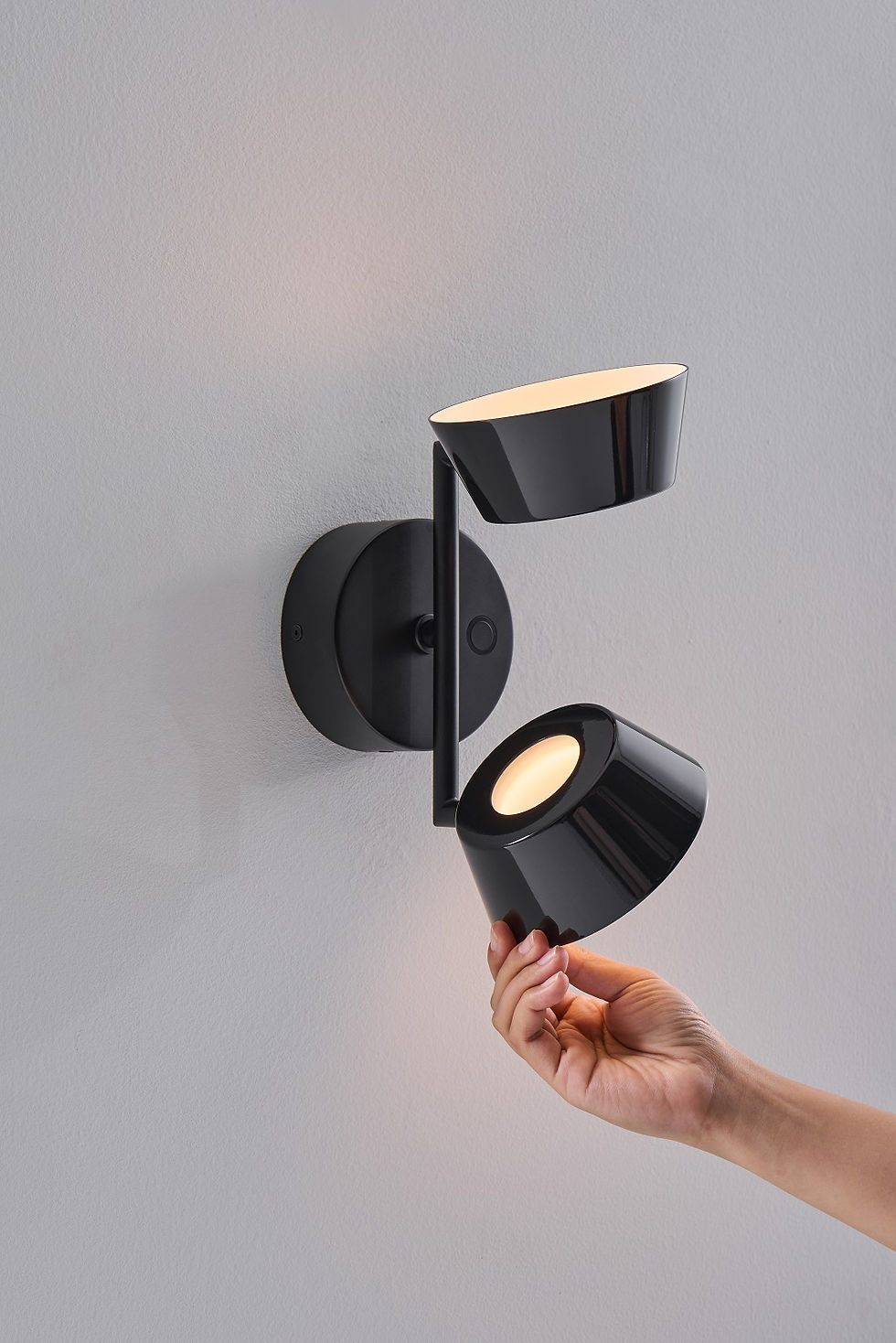 Thumbnail: OLO W2 Wall Sconce